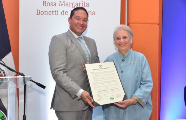 UCE inaugura cátedra magistral ambiental Pirigua Bonetti