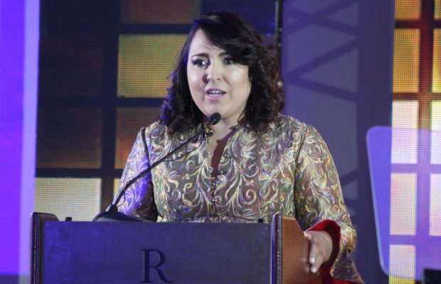 Emelyn Baldera presenta su propuesta y equipo de trabajo para dirigir Acroarte