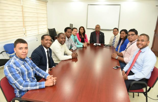 Anuncian I Congreso Innovación para capacitar juventud de Peravia