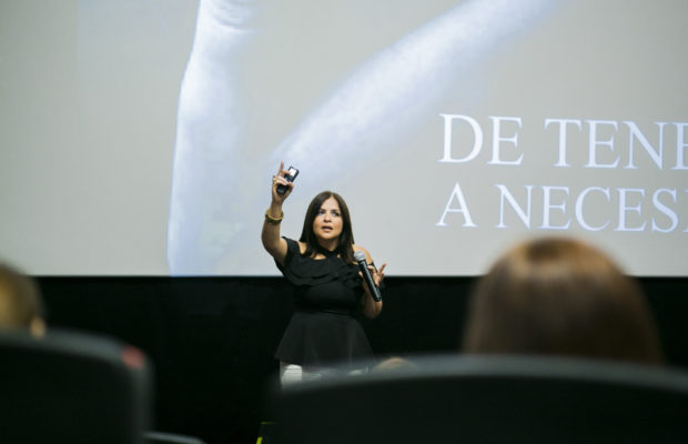 Downtown Center celebra conferencia con Tania Báez