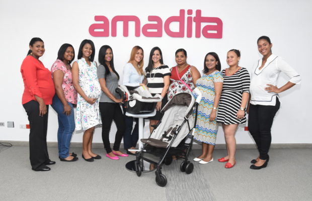 Entregan premios a ganadoras concurso “Conviértete en una madre Amadita”