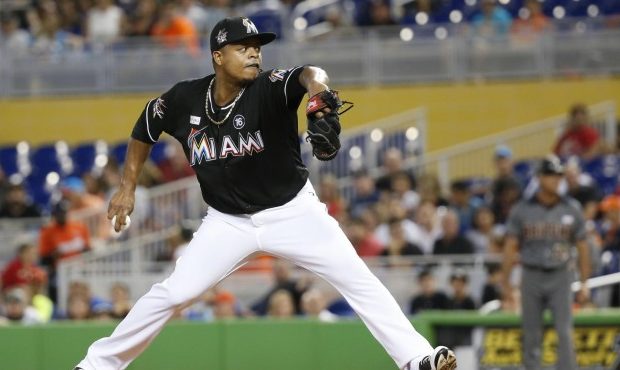 Edinson Volquez luce dominante en su tercera victoria
