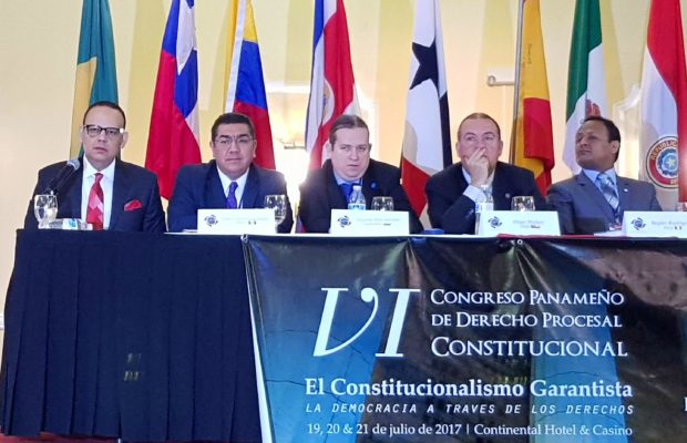 Trajano Potentini preside mesa sobre Garantías Constitucionales en cónclave internacional