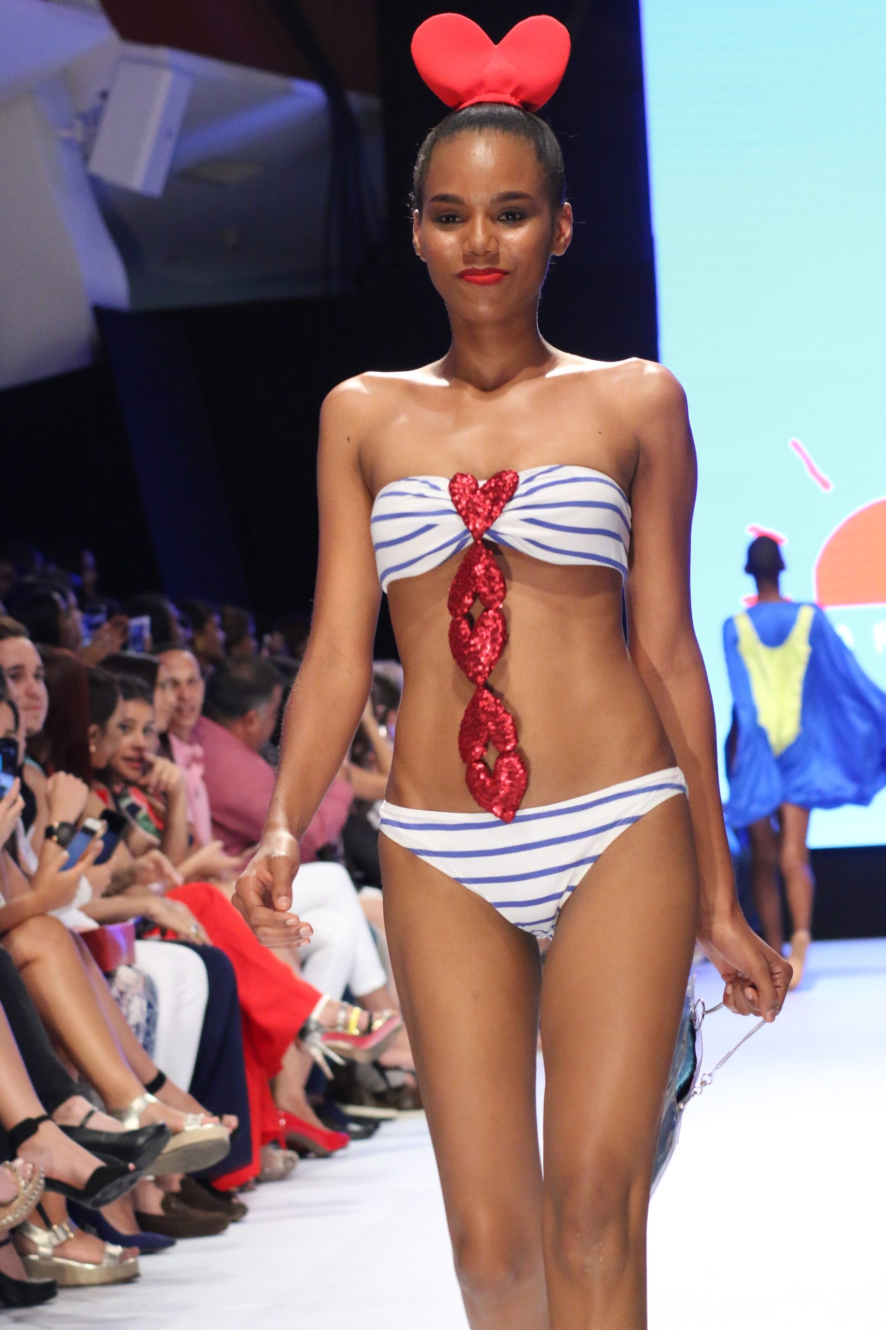 Coloridas piezas inspiradas en el placer de vivir.