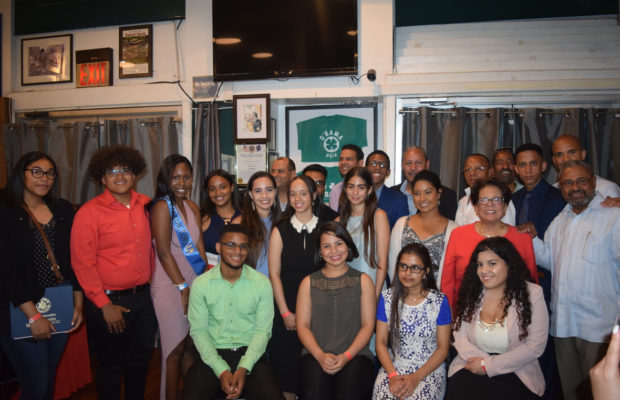 Estudiantes de Origen Dominicano reciben becas en New York