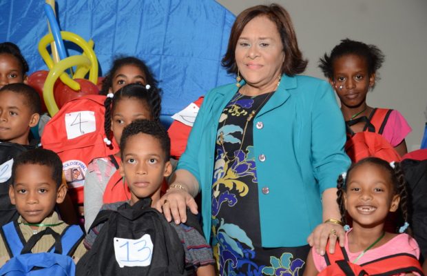 “CON TU AYUDA PUEDO ESTUDIAR 2017” beneficia a más de 500 niñas y niños
