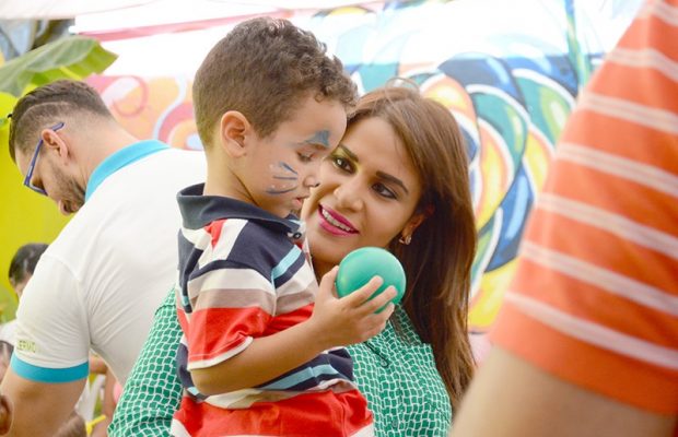 Michelle Ortiz realiza campamento de verano para 350 niños