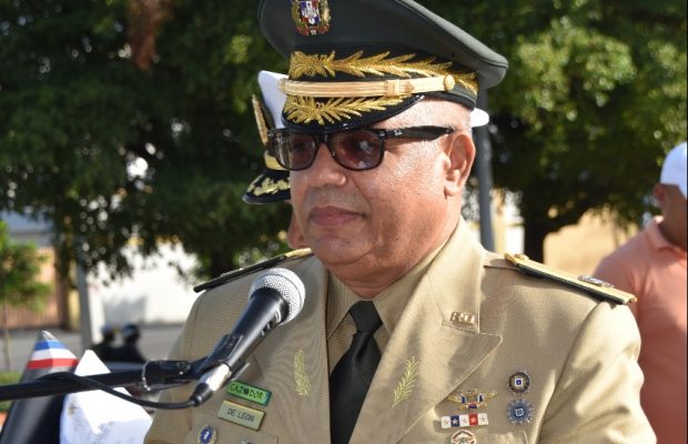 FF. AA.  Conmemoran 154 Aniversario de la Restauración