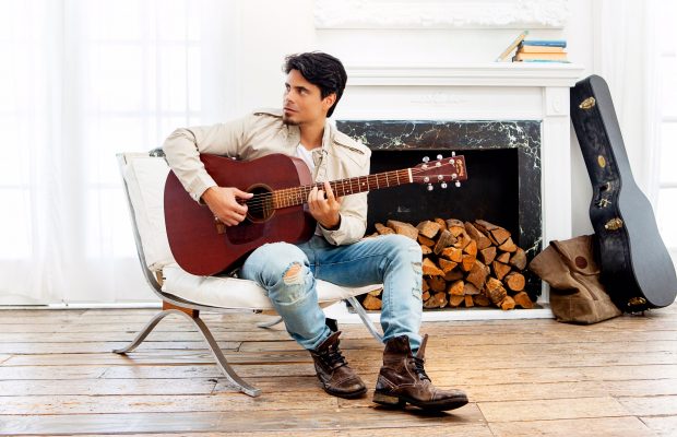 Cantante venezolano Jeremías lanza en RD su nueva canción