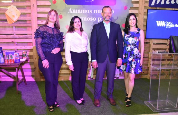 Mejía Arcalá da inicio al recorrido temático “Aventura de Verano”