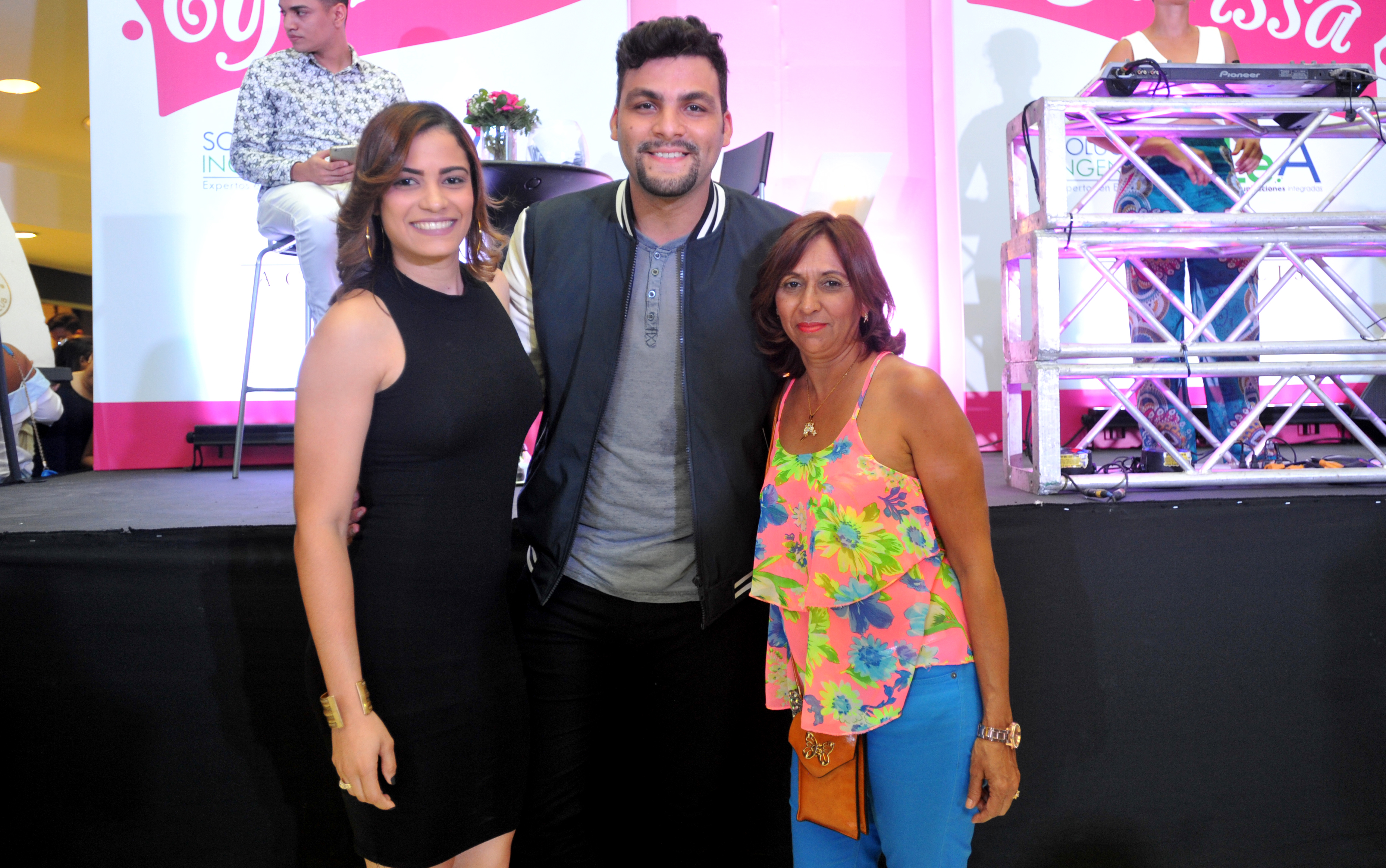 Nairobis Evangelista, Roberto Tolentino Y Joseline Cordero.-