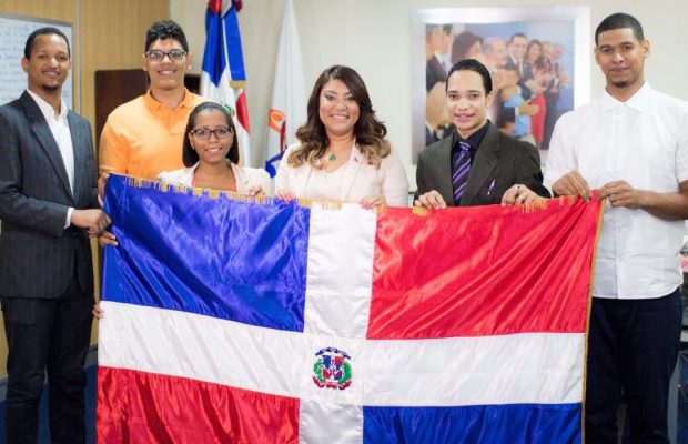 Ministerio de la Juventud envía jóvenes a participar en programa de capacitación en China