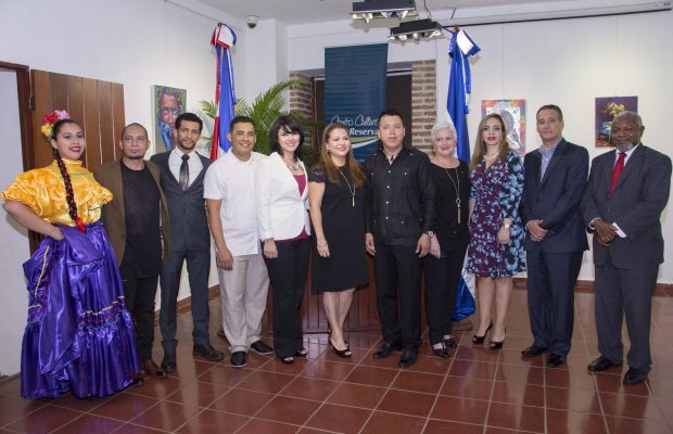 Pintores hondureños exponen  en el Centro Cultural Banreservas