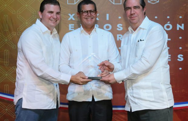 Asonahores reconoce a Banreservas  por respaldo al Turismo