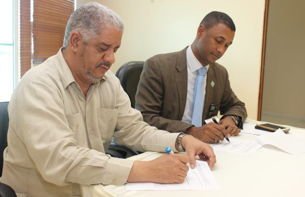 Hospital Ney Arias Lora y Medicoop fomentarán cooperativismo