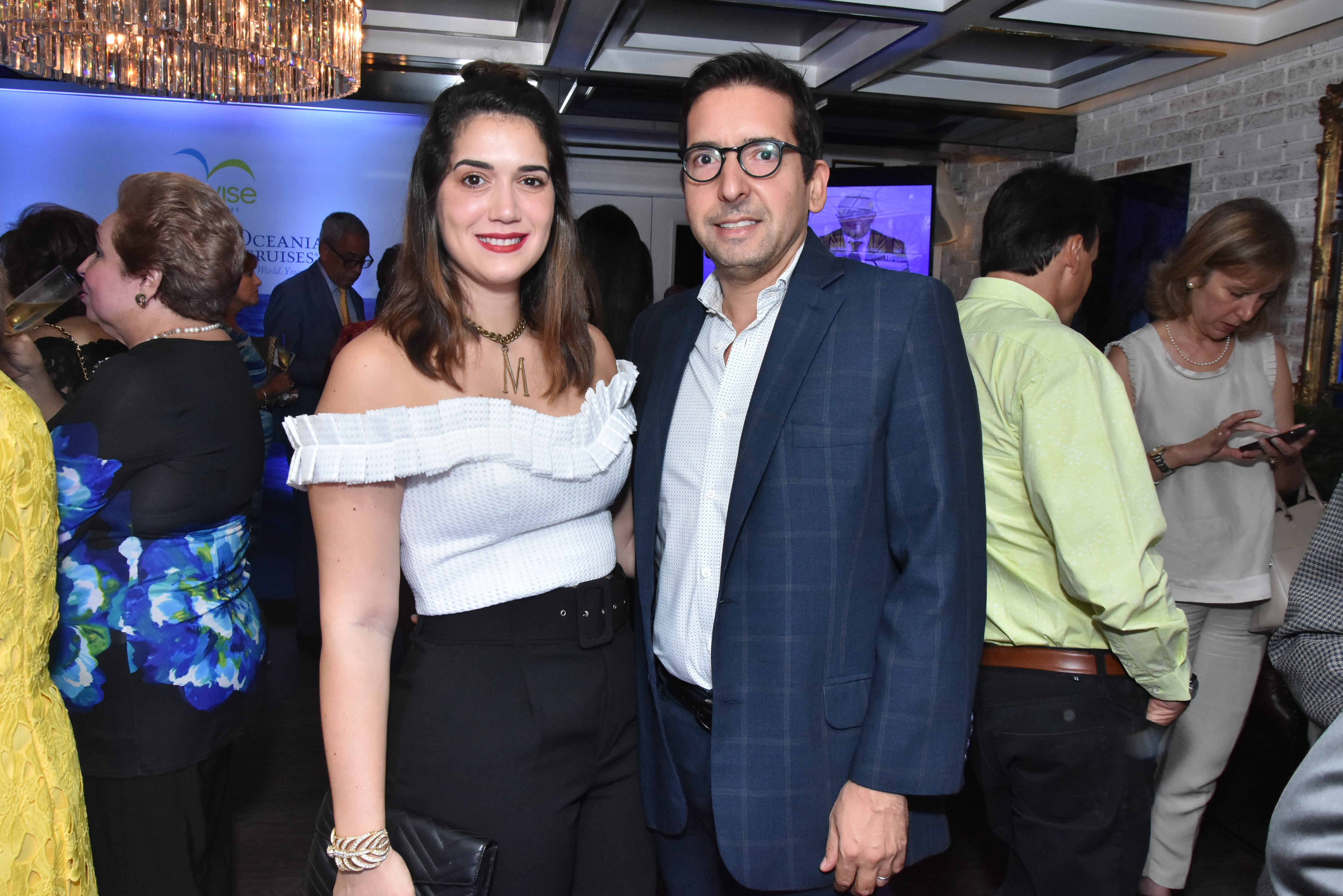 Maria Conchita de Fernandez , Ray Fernandez