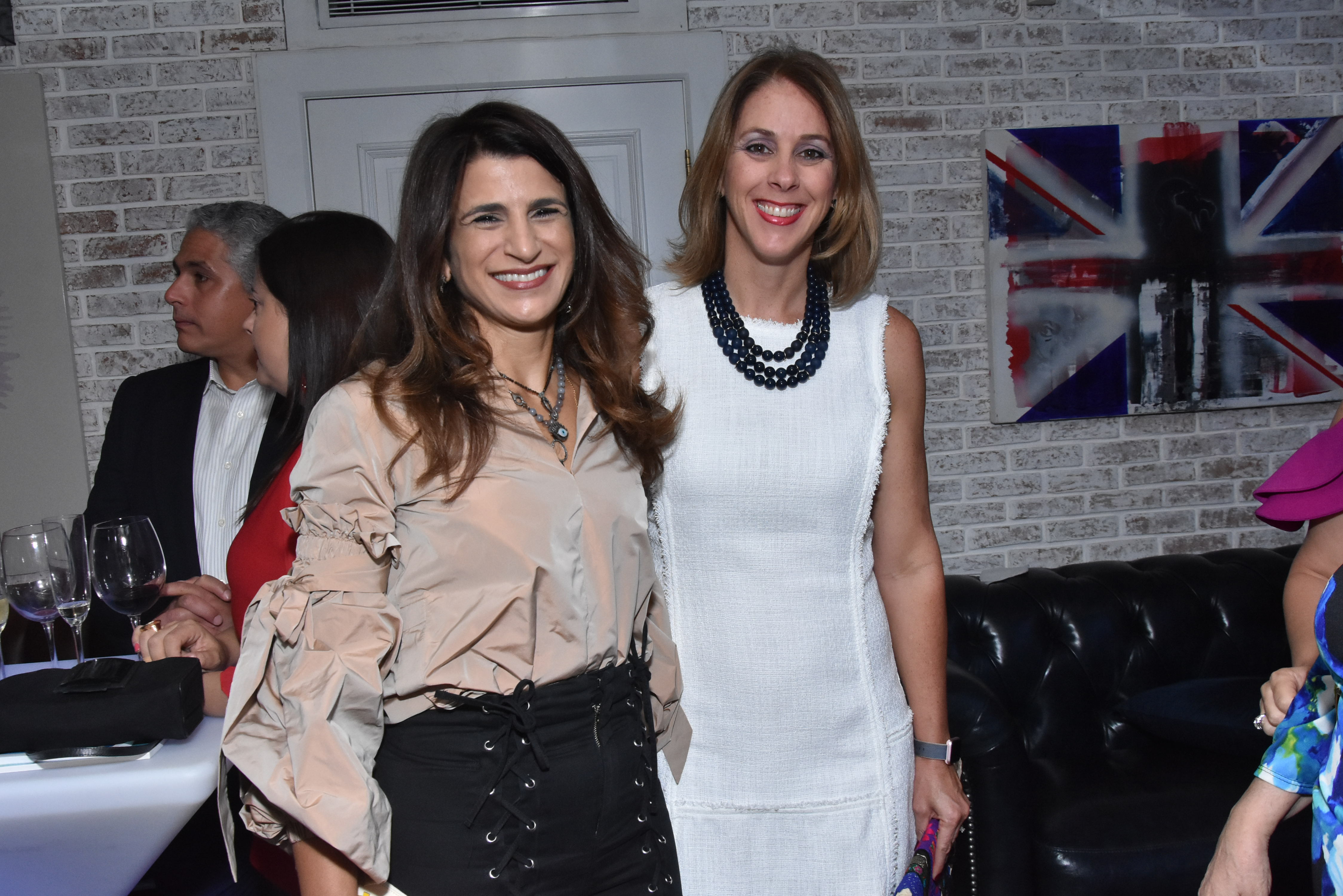 Rosanna Rizek de Acebal y Gyna de Izquierdo