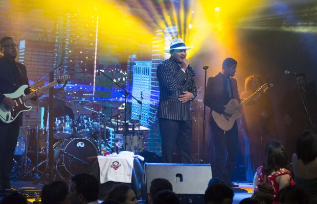 Wason despierta un viaje de emociones en Hard Rock Live