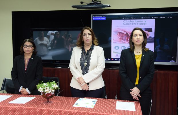 Inafocam, Isfodosu y la DGII capacitarán docentes en educación tributaria