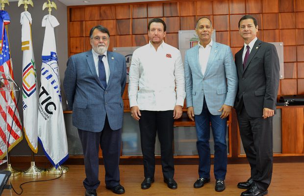 Realizan taller sobre manejo de desechos eléctricos y electrónicos