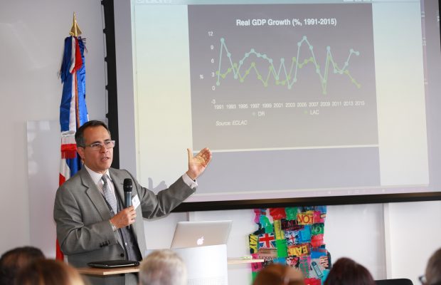 RD presenta en Londres proyectos prioritarios de inversión de infraestructura