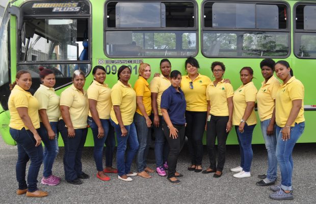 OMSA inicia programa de capacitación para mujeres conductoras de autobuses