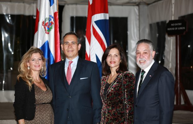 Ofrecen cóctel de gala a delegación dominicana en el Palacio de Westminister en Londres