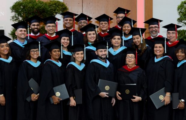 Indiana Wesleyan University celebra investidura