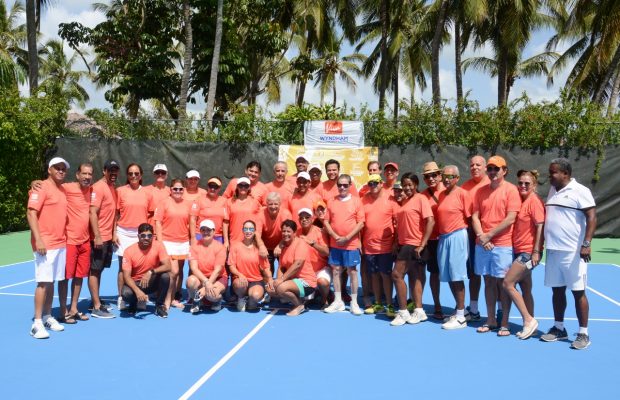 Torneo de tenis por 30 aniversario de Viva Wyndham Resorts