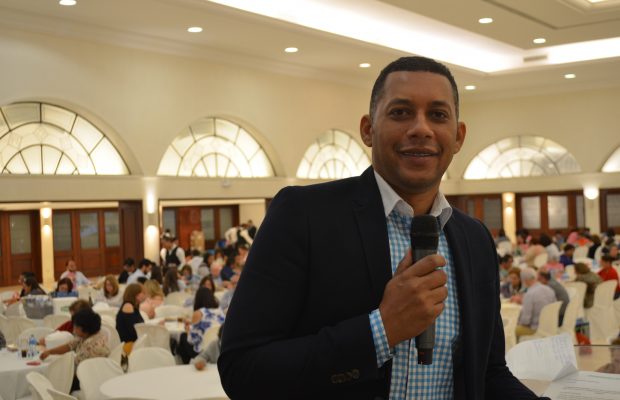 Impartirán taller de oratoria para adolescentes