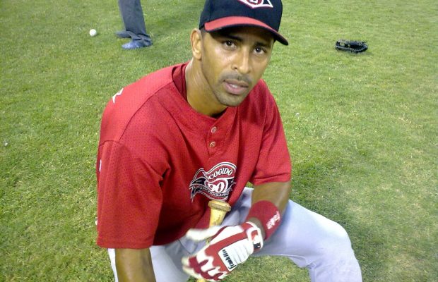 Leones del Escogido nombran a Julio Lugo asistente especial de operaciones