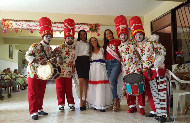 Miss Teen Mundial RD lleva alegría al Hogar de Ancianos San Francisco Asis
