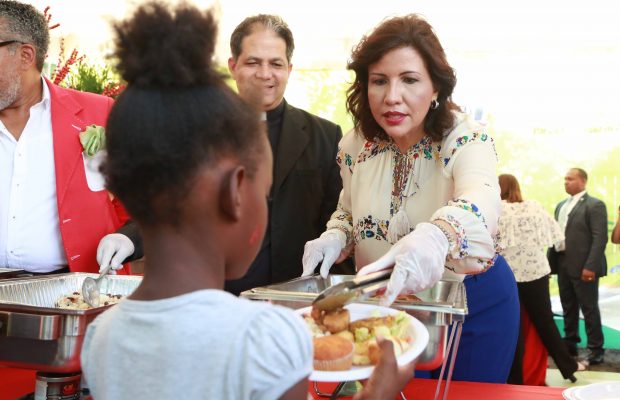 Margarita Cedeño celebra Navidad y Reyes junto a huérfanos por feminicidios