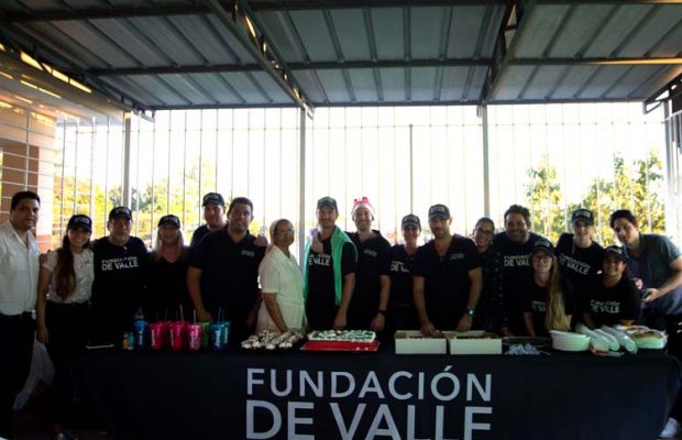 Fundación del Valle realiza encuentro con niños de la Casa Rosada