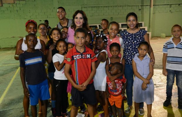 Llaman a los padres a no regalar a sus hijos juguetes que incidan a la violencia