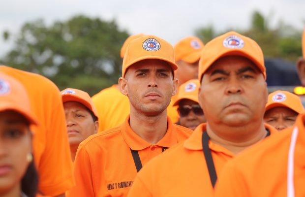Voluntarios del COE se benefician con becas nacionales e internacionales