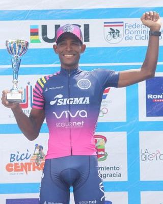 Augusto Sánchez conquista la XXXIX Vuelta Ciclística Independencia Nacional