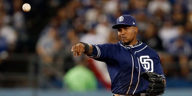 Erick Aybar firma contrato de liga menor con los Mellizos