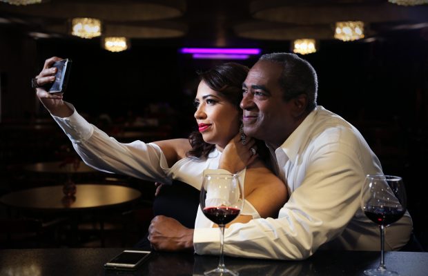 Sabrina Estepan y Teo Terrero presentan Amor en la Nube