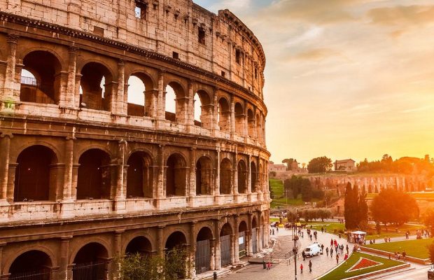 Adompretur programa  excursión a varias capitales y ciudades europeas