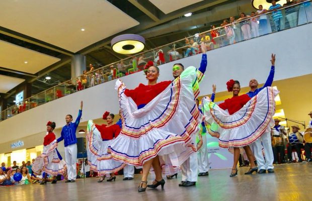 Galería 360 celebra con éxito el Mes de la Danza