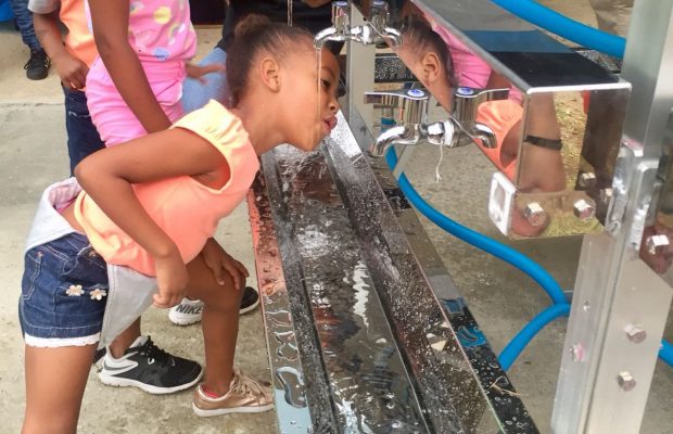 Project HOPE y Planet Water Foundation instalan Torre de Agua en Puerto Rico.