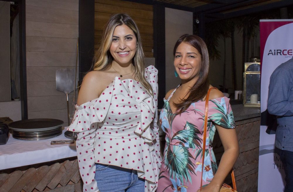 Lia Pellerano y Karina Fabian.