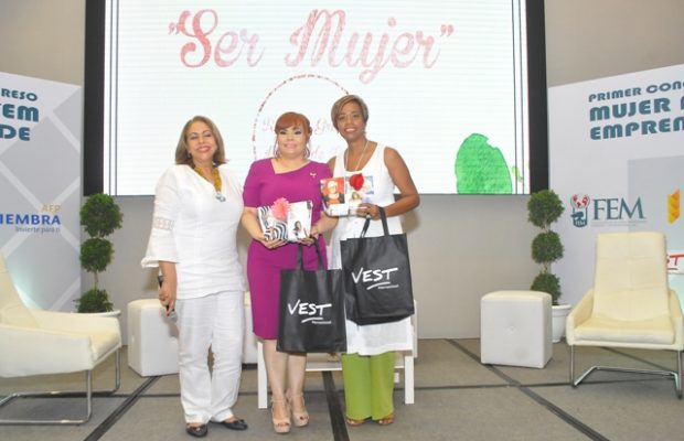 “Ser Mujer” Presentó Tertulia de Mujeres