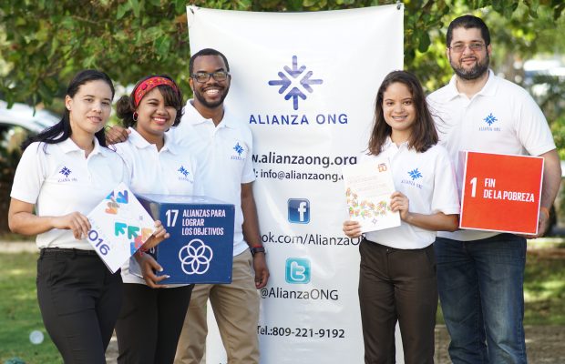 Sirve Quisqueya realiza Feria Voluntariado Juvenil