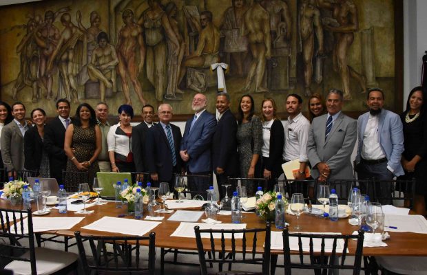 Un plan en favor del desarrollo del teatro