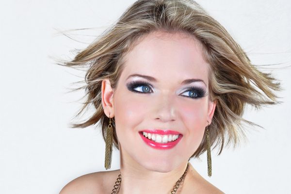 Presentadora dominicana Zeny Leyva da a luz en elevado de la Kennedy