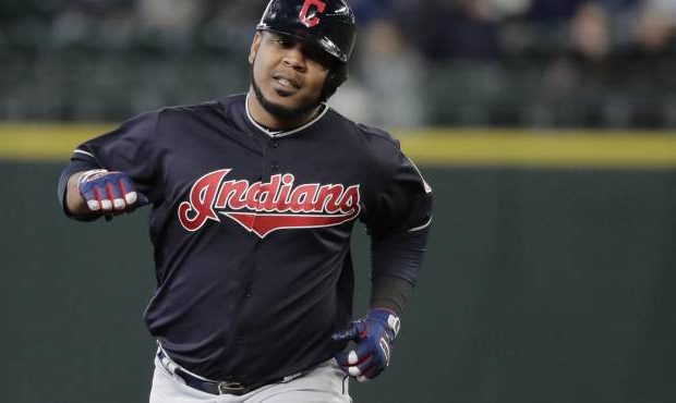 Encarnación despacho dos jonrones, pero Seattle derroto a Cleveland