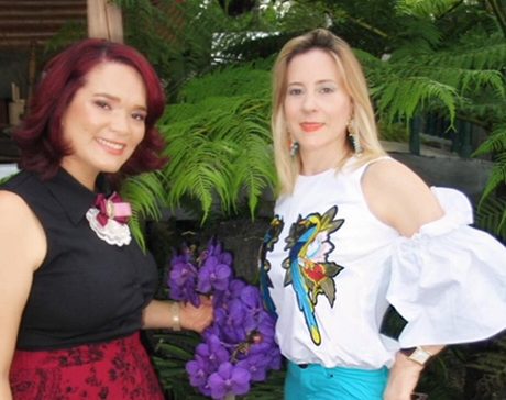 Brenda Aracena y Gina Bacchi.