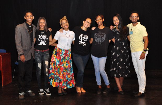 Impresionante encuentro de grupos teatrales del Instituto Cultural Domínico Americano